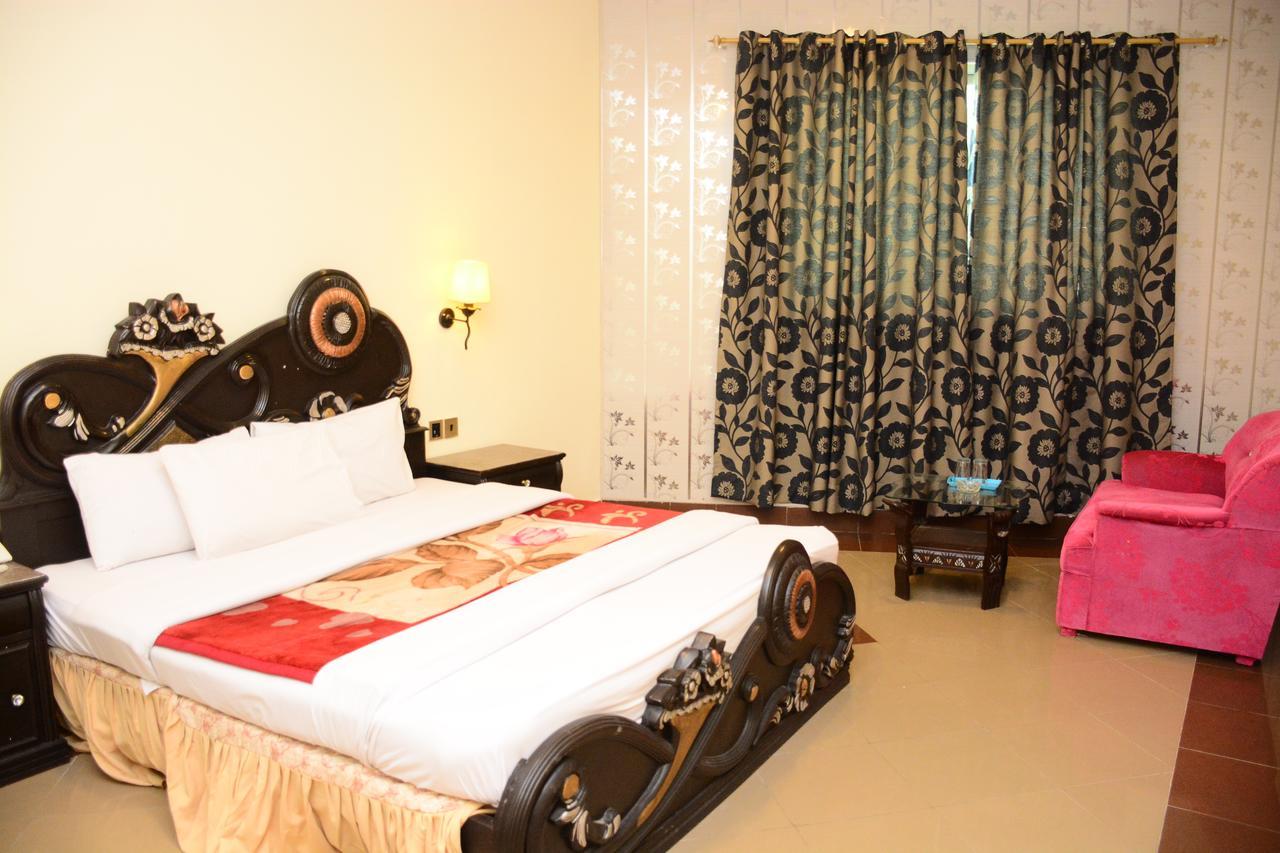 Hotel Move-N-Pick เมอร์รี ภายนอก รูปภาพ